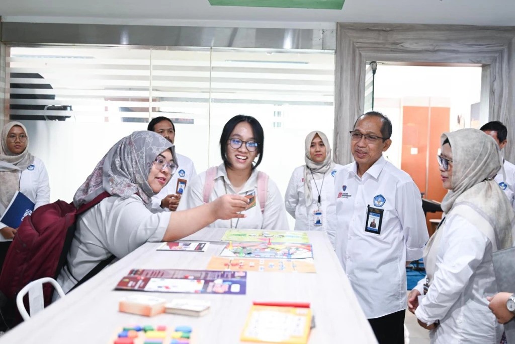 Direktorat Guru Dikdas Melaksanakan Tahapan Desk Evaluasi Wawancara dan Verifikasi Lapangan dalam Rangka Proses Penilaian ZI WBK oleh TPN