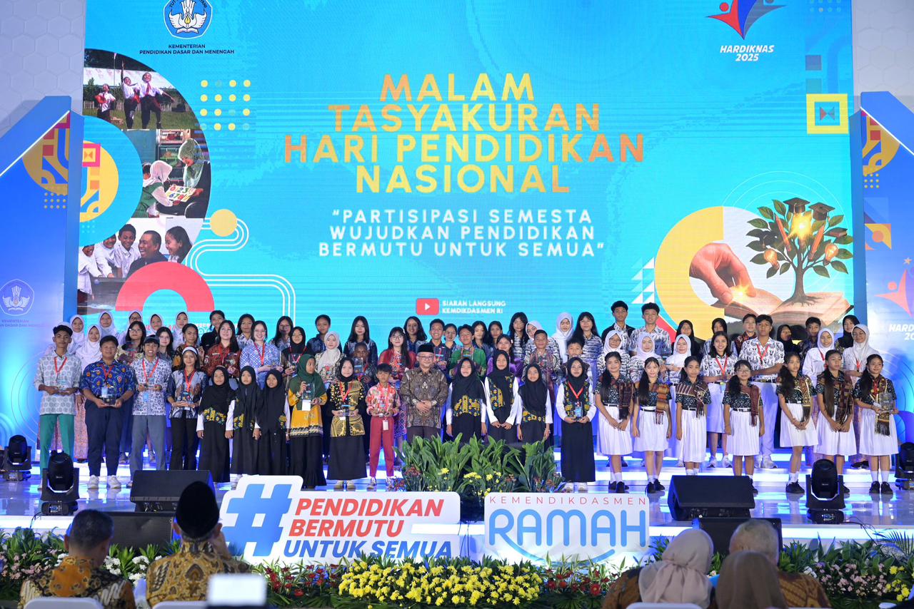 Perkuat Kolaborasi, Kemendikdasmen Berikan Apresiasi kepada Para Penggerak dan Inovator Pendidikan Nasional