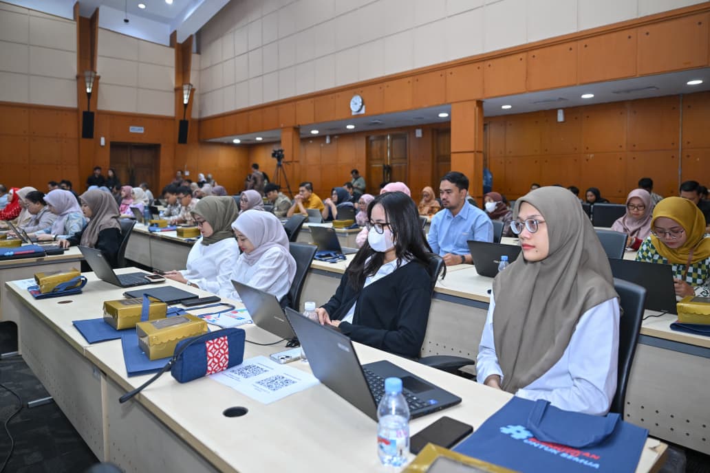 Lokakarya Kecerdasan Artifisial (KA) Sebagai Solusi Kemendikdasmen Perkuat Kapasitas SDM Pendidikan